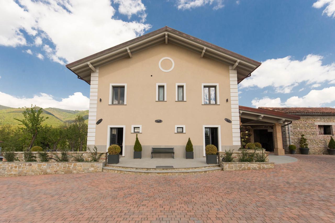 Casale Virginia Guest House Cesariano Eksteriør bilde